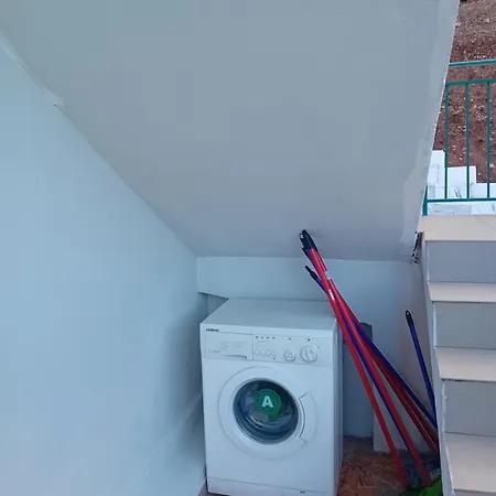 Anna's 5 Apartment